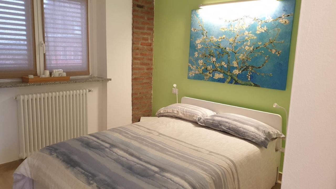 La Tana Dei Corgi Bed and Breakfast Moncrivello Rum bild