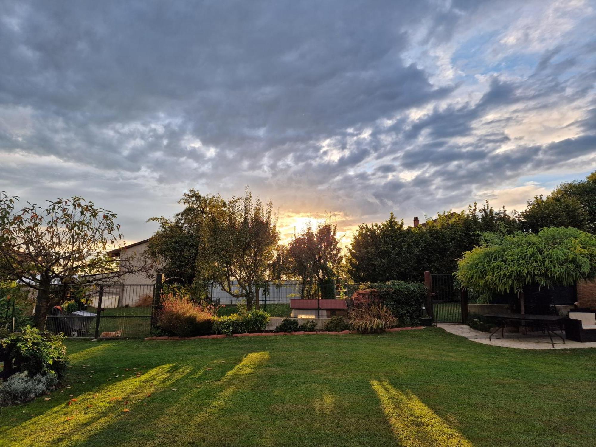 La Tana Dei Corgi Bed and Breakfast Moncrivello Exteriör bild